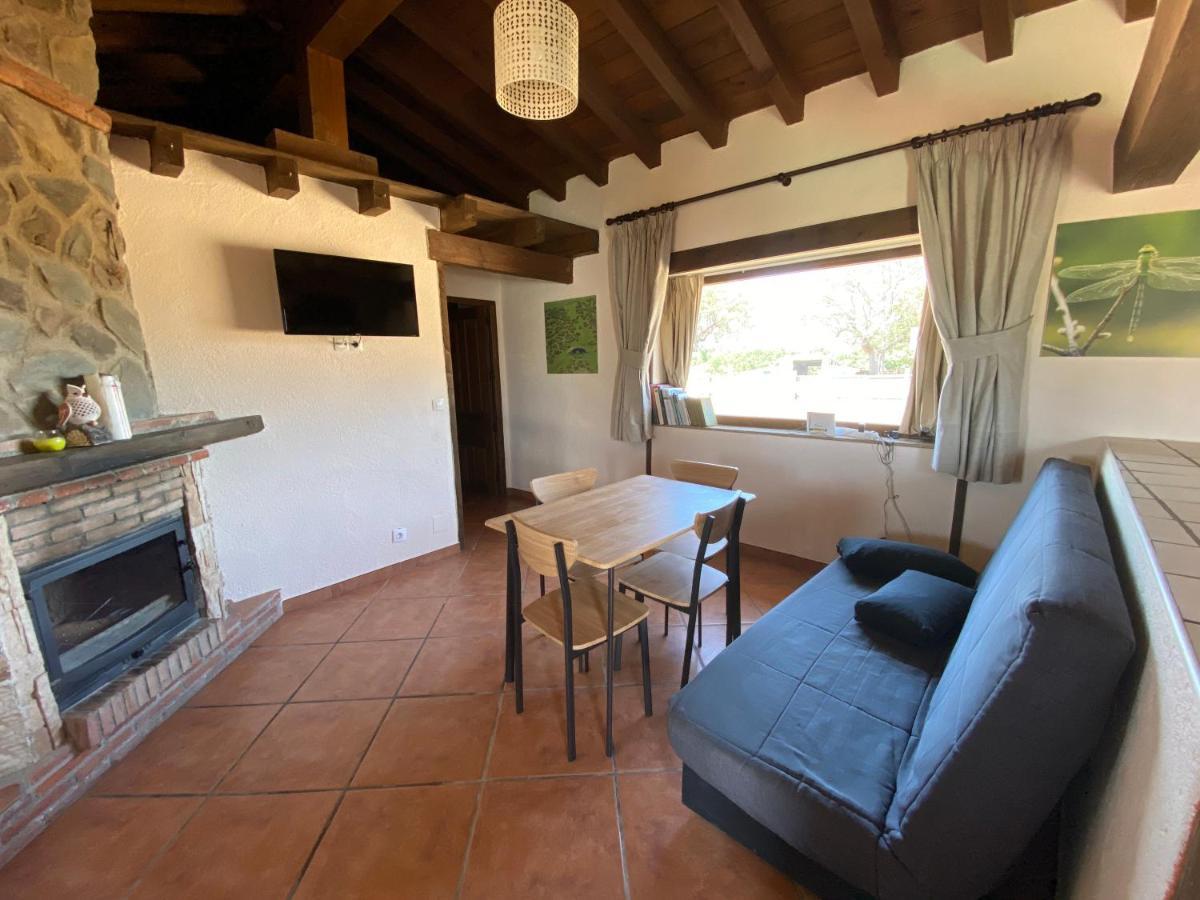 Eco-Lodge En La Reserva Privada Campanarios De Azaba - Proyecto De Conservacion Espeja Luaran gambar