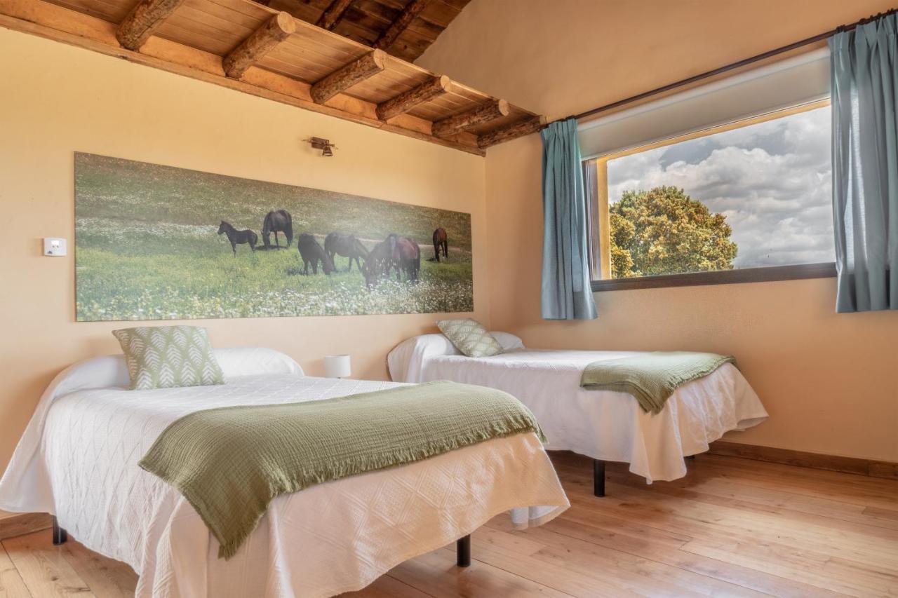 Eco-Lodge En La Reserva Privada Campanarios De Azaba - Proyecto De Conservacion Espeja Luaran gambar